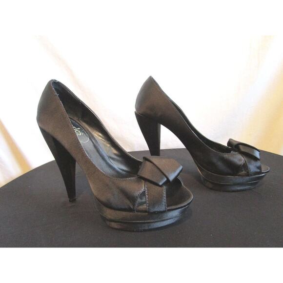 EUC!! Charles David Black Satin Bow Peep Toe Platform High Heels Size Women Sz 7 - Picture 1 of 10